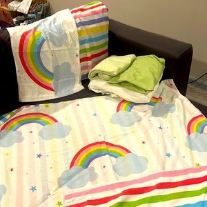 Toddler bed Rainbow bedding
